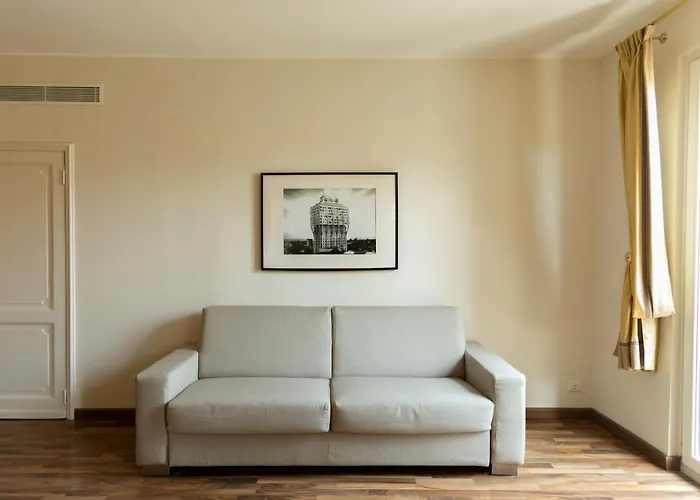Montenapoleone - Sant Andrea Charme Penthouse