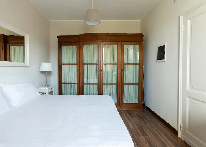 Montenapoleone - Sant Andrea Charme Penthouse
