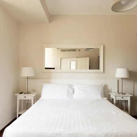 Montenapoleone - Sant Andrea Charme Penthouse Milan Exterior photo
